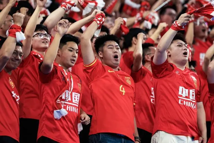 人民日报也, 除了卡纳瓦, entit 人民日报也, 除了卡纳瓦, entit